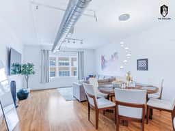 Iconic Memphis" Loft - Spacious 2BD in the heart of the Downtown (Loft#303)