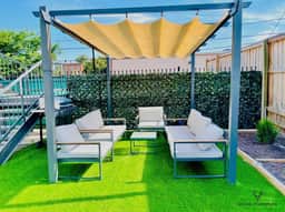 Safe Luxe Studio, FREE Parking & WIFI (Suite 3)
