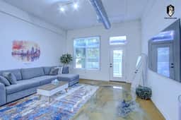 Signature Loft with Private Patio (Loft 101)