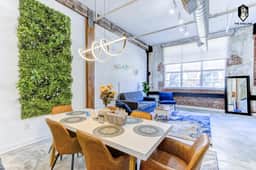 Walkable Downtown Location - Luxe Loft w/ free gated parking (Loft# 106)