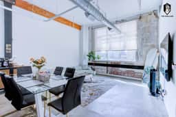 Walkable Downtown Location- Luxe Loft w/ free gated parking (Loft #108)