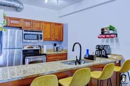Walkable Downtown Location- Luxe Loft w/ free gated parking (Loft# 301)
