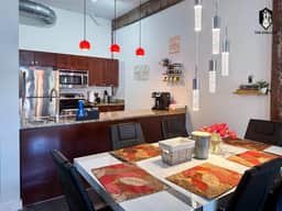 Celebrating Graceland" loft - Image 5