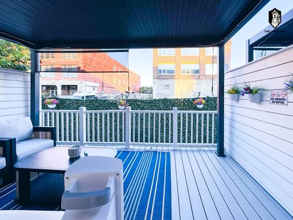 Luxury Spacious 2BD with Patio in the heart of the Downtown (Loft#103)
