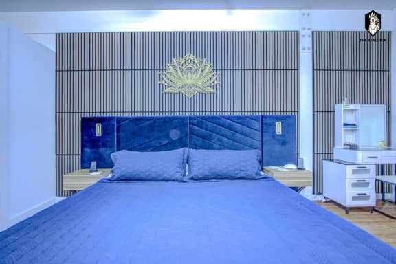 Walkable Downtown Location - Luxe Loft w/ free gated parking (Loft #204)