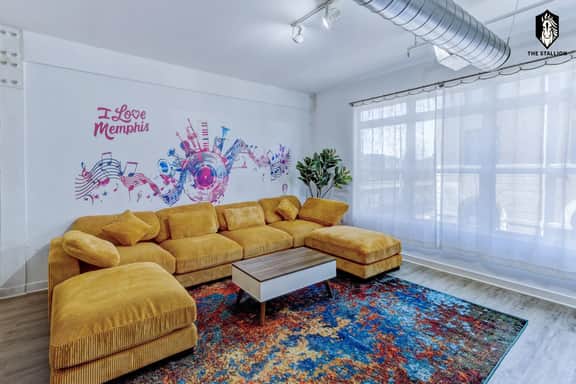Walkable Downtown Location - Luxe Loft w/ free gated parking (Loft #209)