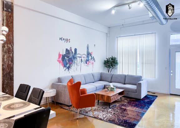 Signature Loft with Private Patio (Loft#104)