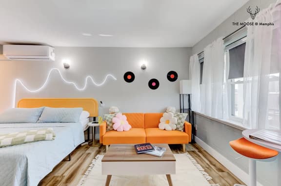 Themed Loft with King Bed, Free Parking & Wi-Fi (Suite 10)